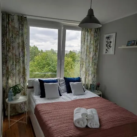 Apartament Z Zolta Osmiornica *